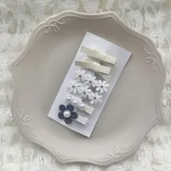 No.70♡ 6点セット　ベビークリップ　ヘアクリップ　ヘアピン　黒　アイボリー