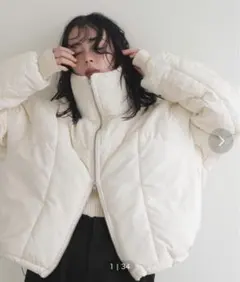 ホワイト ダウンジャケット