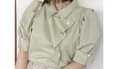 dazzlin 半袖 ブラウス (ボタン付)のサムネイル