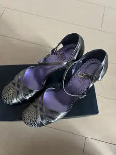 美品ANNA SUI パンプス ストラップ付のサムネイル