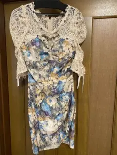 ドレス　Andy 花柄レース５分丈袖付きタイトミニドレス　新品(試着のみ着用)