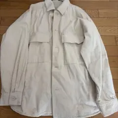 ホワイト　コーデュロイ　長袖シャツ