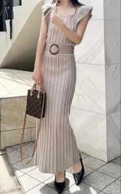 RESEXXY ラッフルデザインニットワンピース