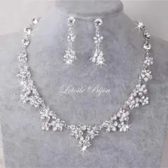 ❤️❤️❤️ネックレス&ピアス高品質CZダイヤ上品2点‼️フラワー花 ブライダル