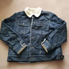 GU ボア襟付きデニムジャケット