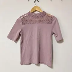 レース　ハイネック トップス くすみピンク リブ フェミニン 春夏コーデ