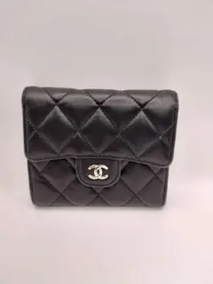 美品⭐︎CHANEL ブラック 二つ折り財布 CHANEL レディース二つ折り財布｜財布｜ファッション おすすめ人気商品