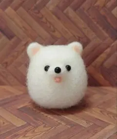 羊毛フェルト　ポメラニアン　白　ぬいぐるみ　置物(観賞用)　ハンドメイド
