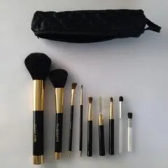 ✰新品、未使用品、メイクブラシセット 10本 ポーチ付き