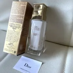 Diorプレステージ 薬用乳液 ホワイト リンクル エマルジョン ルミエール