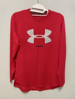 アンダーアーマー　ロンT