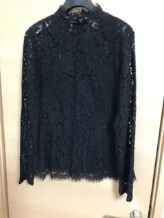 H＆Ｍ ペプラム型レースブラウス