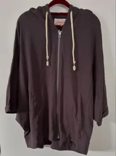 アイリー　ダークグレー フード付きオーバーサイズパーカー