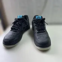 美品✨NIKE AIR FORCE 1 07 x SPACE PLAYERSのサムネイル