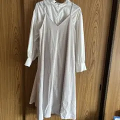 guホワイト ベージュキャミワンピース Mサイズ