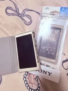 ほぼ新品　純正シリコンケース付きSONY NW-A56HNゴールド ほぼ新品 純正シリコンケース付きSONY NW-A56HNゴールド - メルカリ