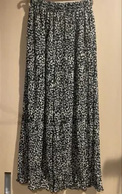 極美品　M レオパードパンツ プリーツパンツ　ワイドプリーツ　メロウ　ヒョウ柄