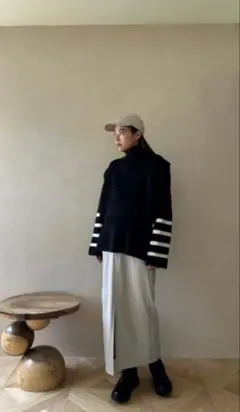 トランク88 レザーペンシルスカート　アイボリーのサムネイル