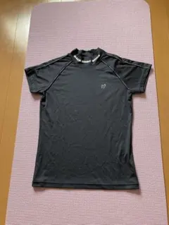 マスターバニーシャツ