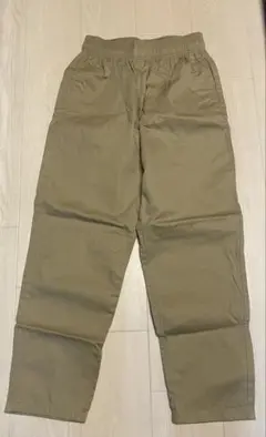 GU ベージュ カジュアルパンツ