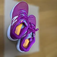 New Balance スニーカー