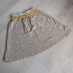 中古　MAITO 天然染め　ニットスカート ×べージュ　ひざ丈