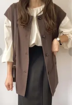 【ラウアー/LAUIR】ヘリーンボーン柄ノーカラーベストジレ　ブラウン　Mサイズのサムネイル