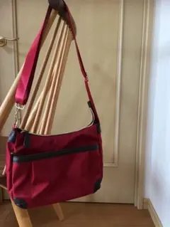 Item thumbnail for item 633fc60d-6b8b-4106-8935-899c3d04e767