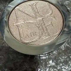 Dior ディオールスキン ヌード エアー グロウ コンパクト 025 - メルカリ