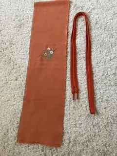 オレンジ新品帯締め・花柄刺半衿