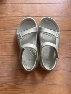 Teva ハリケーンドリフト サンダル （シルバーパイン）24㎝のサムネイル