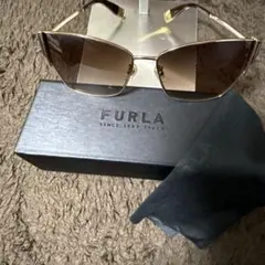 FURLA ブラウン キャットアイ サングラス