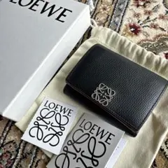 LOEWE 三つ折り財布 ブラックのサムネイル