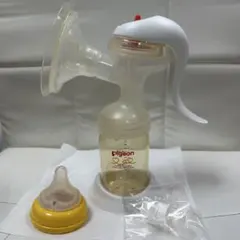 Pigeon 母乳搾乳器 手動 哺乳瓶付き