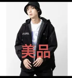 ナイロンジャケット フード付き