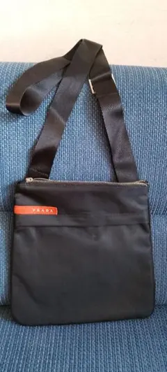 黒 ショルダーバッグ