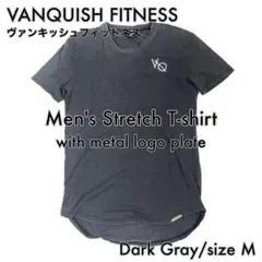【VANQUISH FITNESS】 メタルプレート付 Tシャツ グレー Mのサムネイル