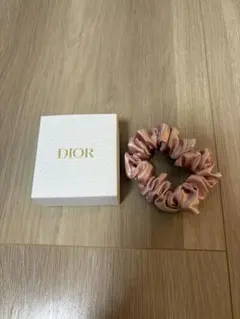 【DIOR/新品】サテン ピンク シュシュ 箱付き