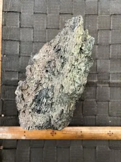 溶岩石 アクアリウム