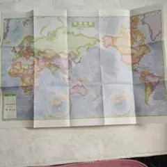 特別付録　世界地図と日本地図（両面）