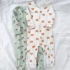 H&M 長袖ジップアップロンパース 2枚セット