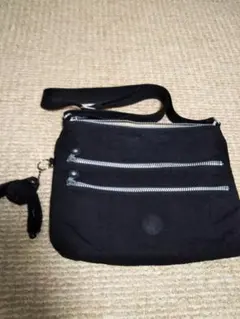 Kipling Alvar ショルダーバッグ ブラック