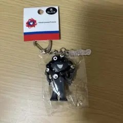 黒ミャクミャク　立体PVCキーホルダー　プレート付ミャクミャク　関西万博①