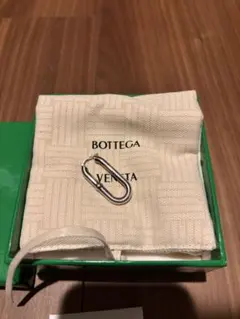BOTTEGA VENETA フープピアス シルバー　※片耳のみのサムネイル