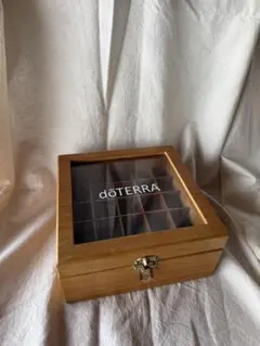doTERRA 木箱50 エッセンシャルオイル　13本　ショッパー　　まとめ売り doTERRA エッセンシャルオイル収納ボックス 木箱 25本 - メルカリ