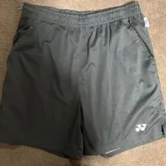 ヨネックス 黒ショートパンツ ポケット付き