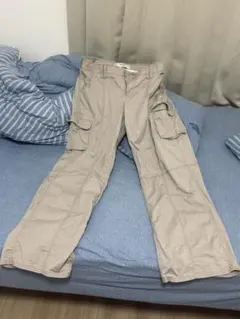 Hollister カーゴパンツ ベージュ