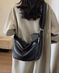 SHEIN ショルダーバッグ ポーチ付き