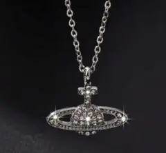 土星デザイン クリスタルネックレス