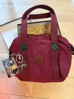 C*S様 Kipling ハンドバッグ チャーム付き　箱付き　ワインレッド
